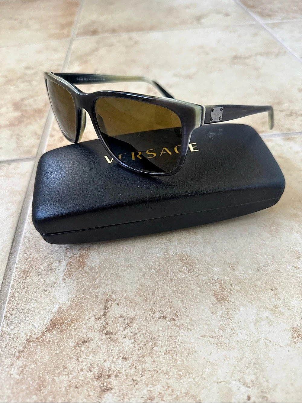 Versace MOD 4243 Rectangle Sunglasses Brown Horn Made in Italy + Case
